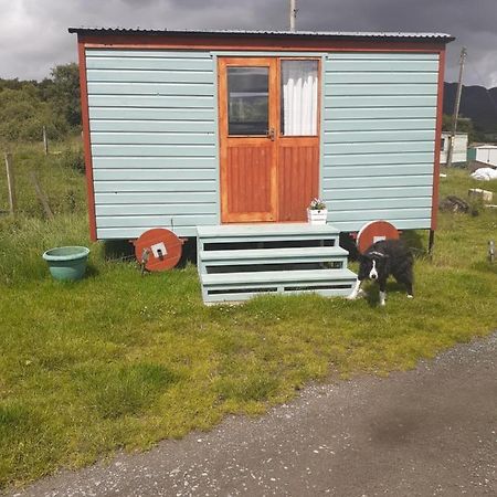 Croft Of Clune Shepherds Hut نيوتونْمور المظهر الخارجي الصورة
